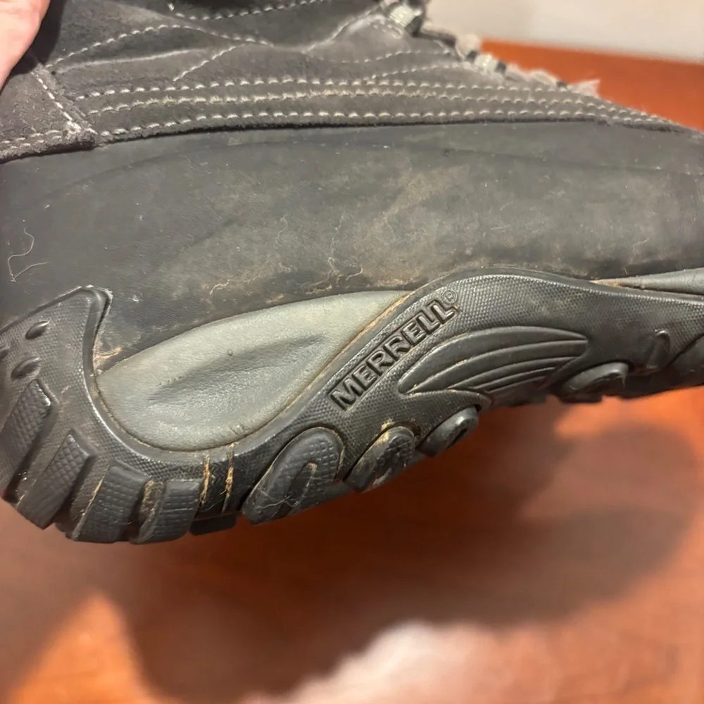 Merrell Women's Yokota Polar Waterproof Boots Black size 8